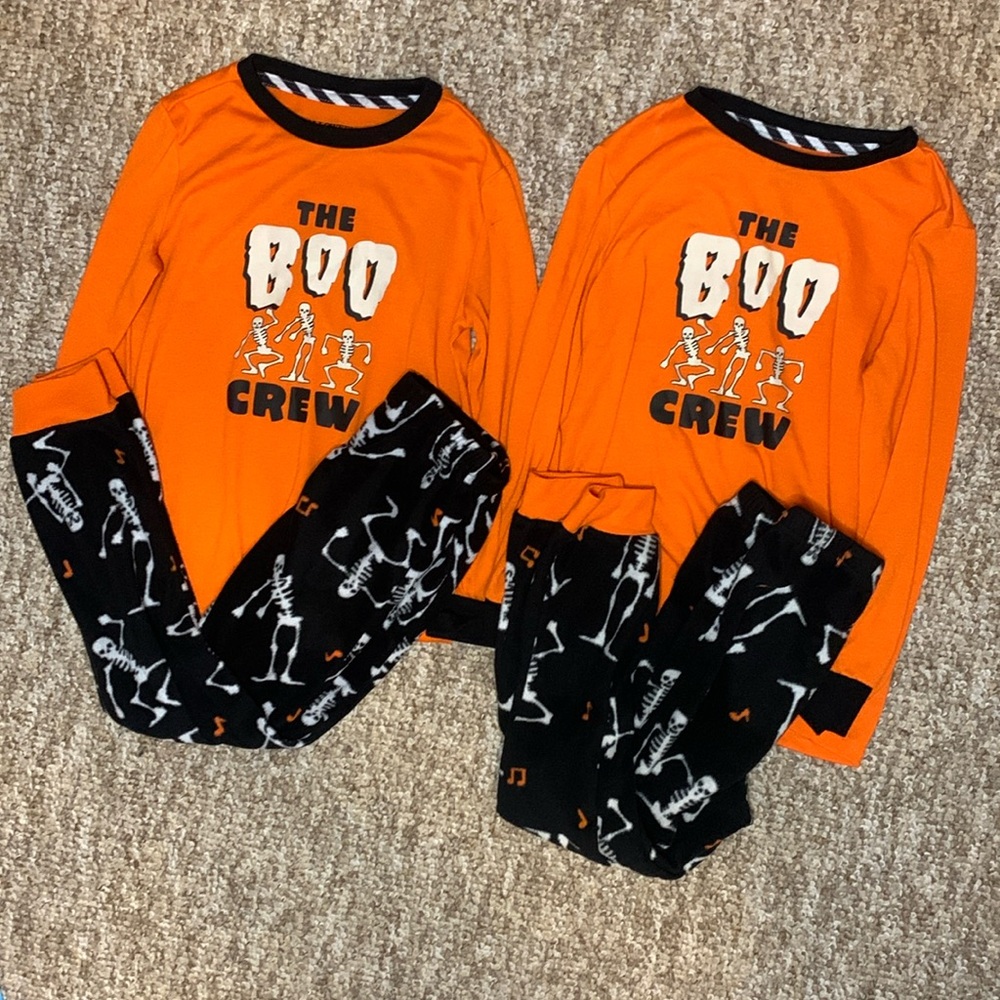 Halloween kids matching pajamas size SM (6/7) & M(8)